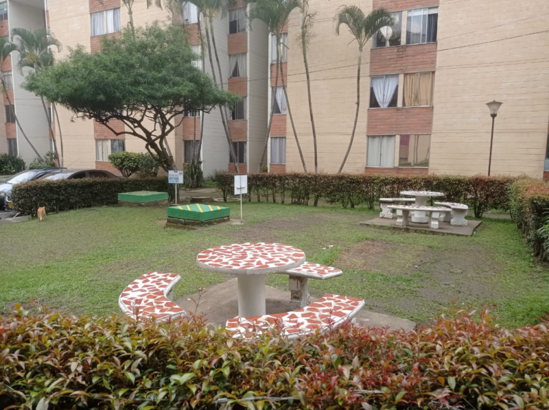 En Parques De San Pablo P.h- Itagui